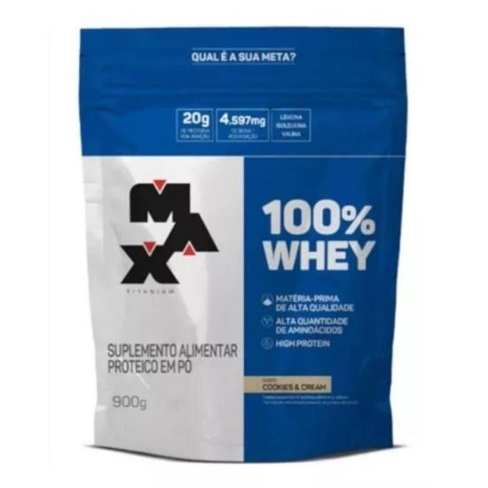 Suplemento em pó Max Titanium 100% Whey sabor cookies & cream em sachê de 900g